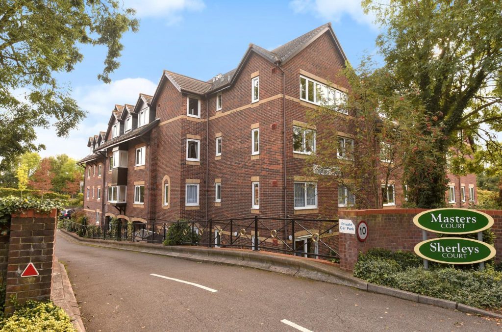 Flat 15 Masters court Image