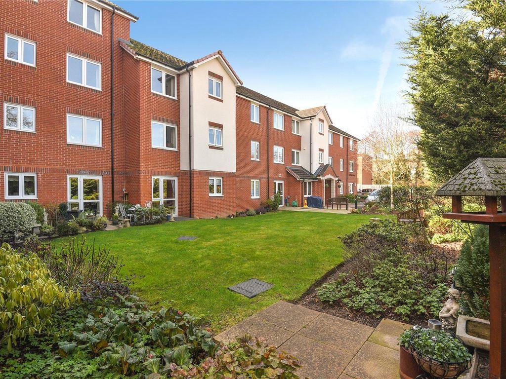 35 Laburnham Court Image