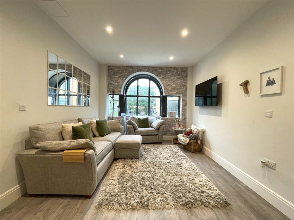 Flat 18 Image