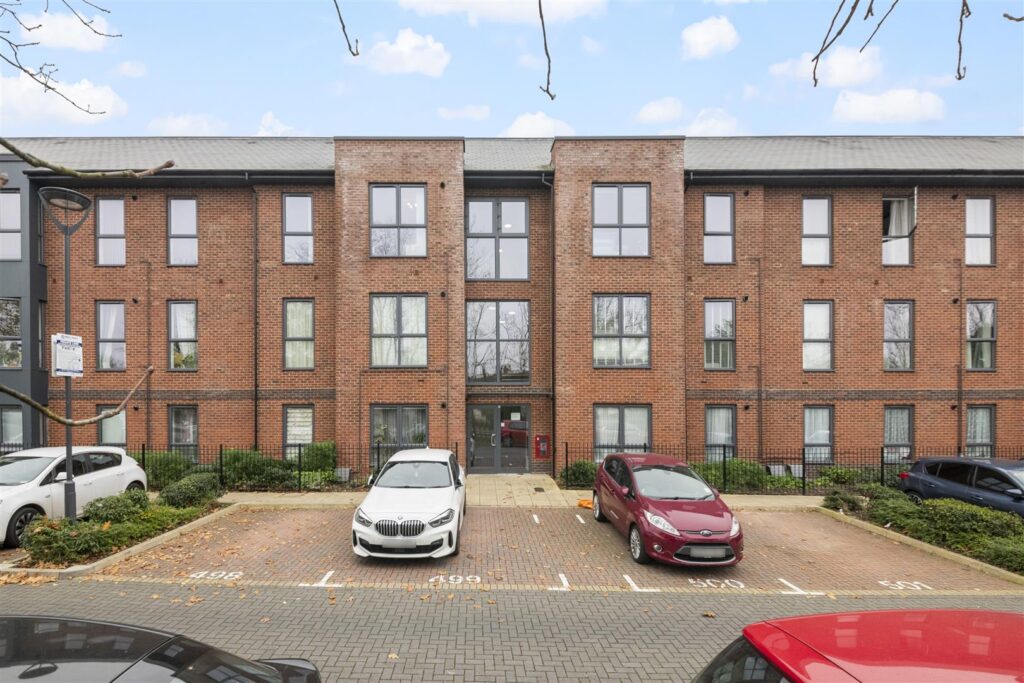 Property Image 4
