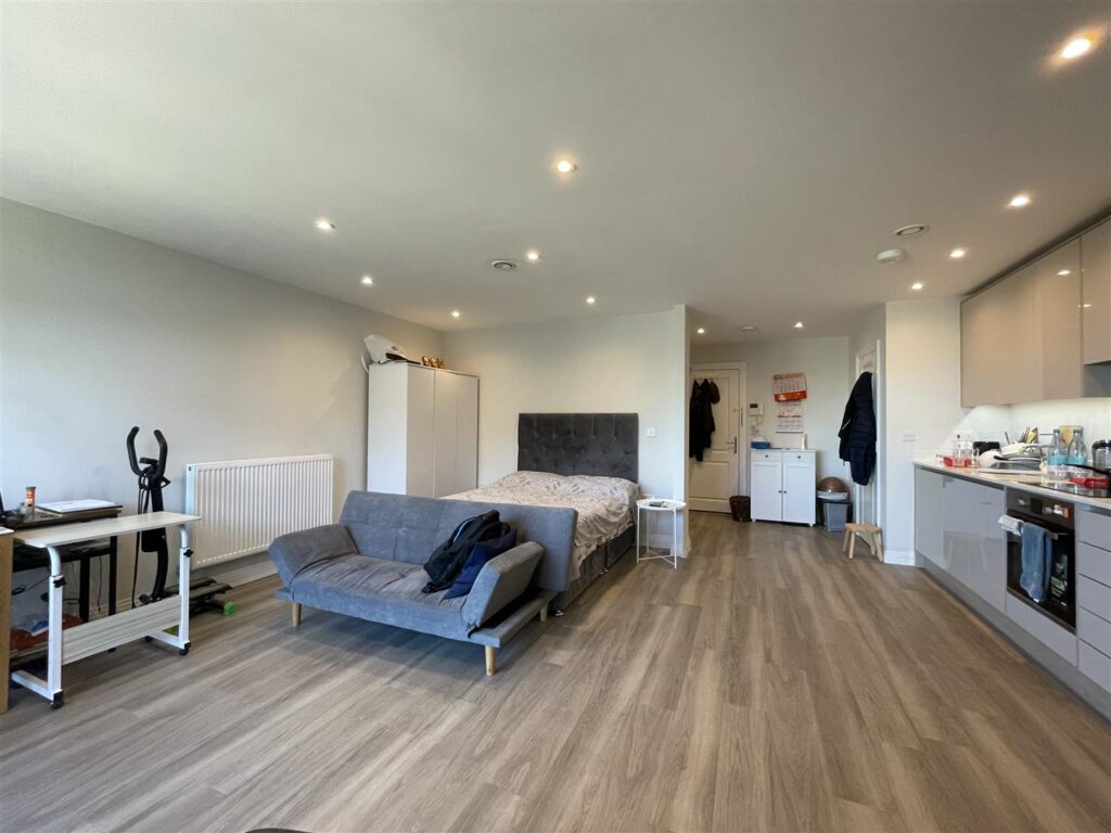 Flat 71 Image