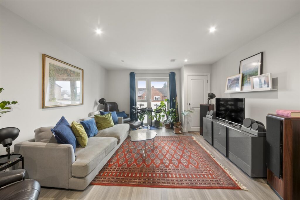 23 Daneshill House Image