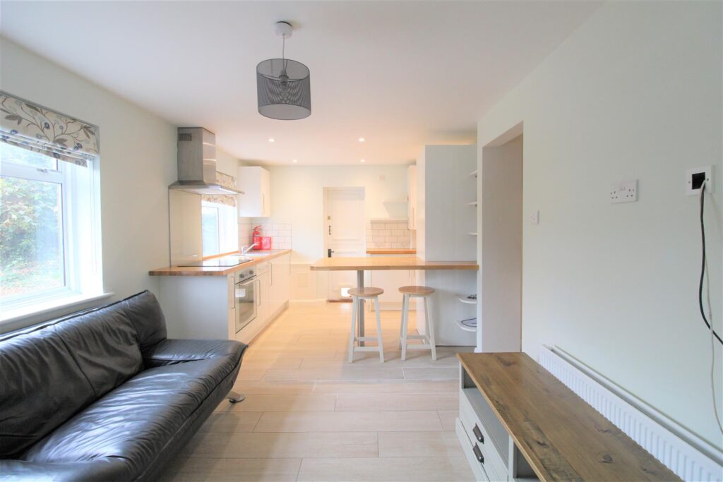 Flat 2 Cleveland Lodge Image
