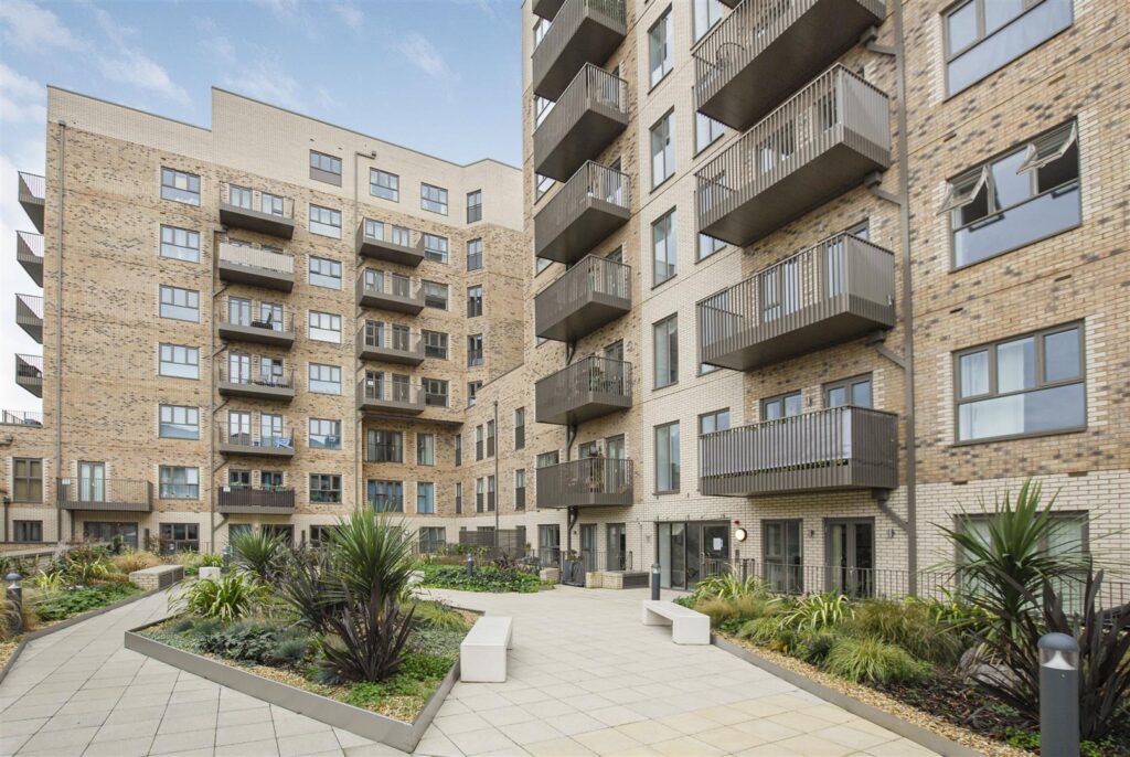 46 Bluenote Apartments Image