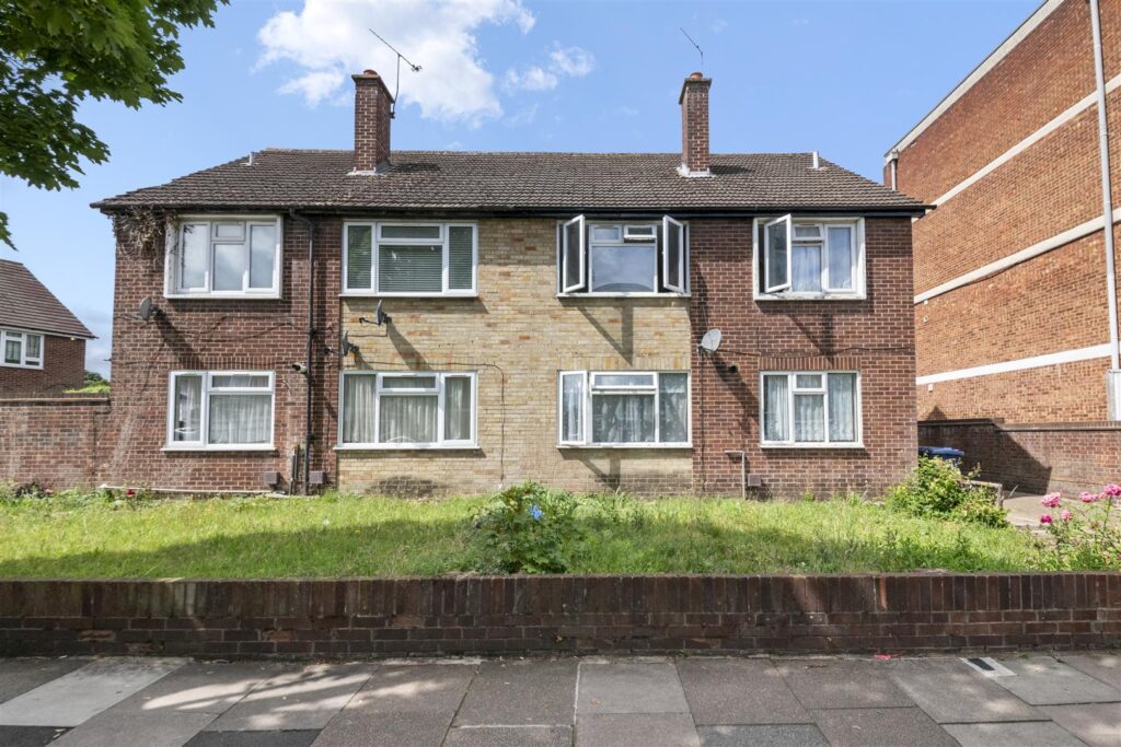 12 Upton Court Image